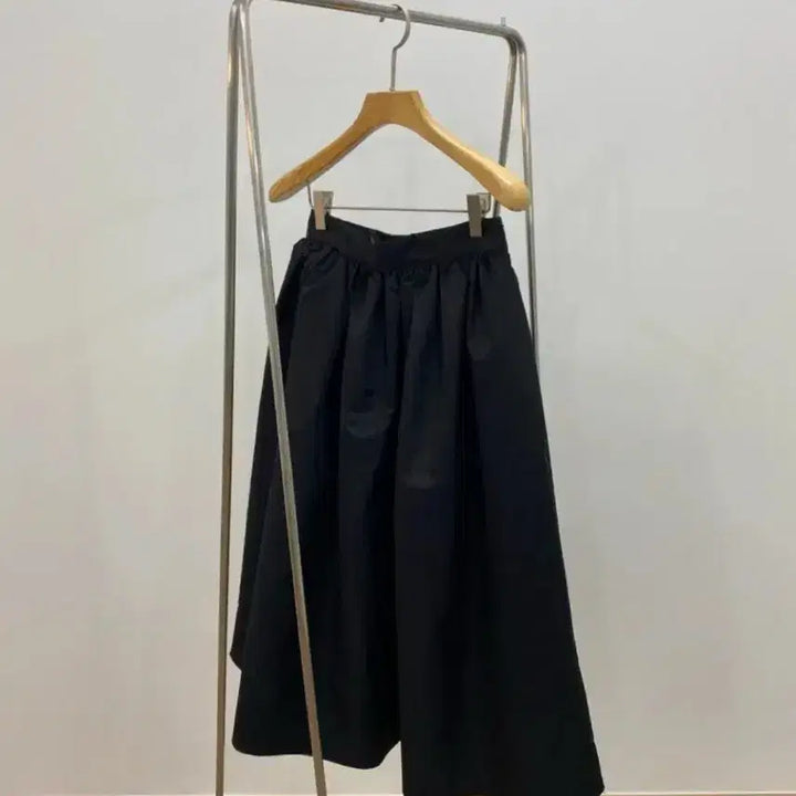 [BUNJANG] PRADA Flare Long Skirt - Size S / 럭셜 프라 플레어 롱 스커트 S사이즈
