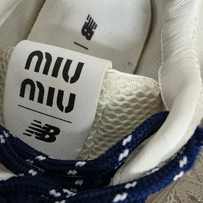 [BUNJANG] Miu Miu x New Balance 37 Sneakers / 미우미우 뉴발란스 운동화 37
