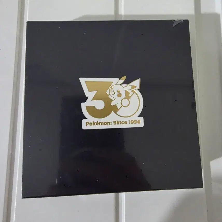 [BUNJANG] Pokemon 30th Anniversary Limited Edition April Badge (Sealed) / 4월 한정판 포켓몬 30주년 기념 뱃지 미개봉