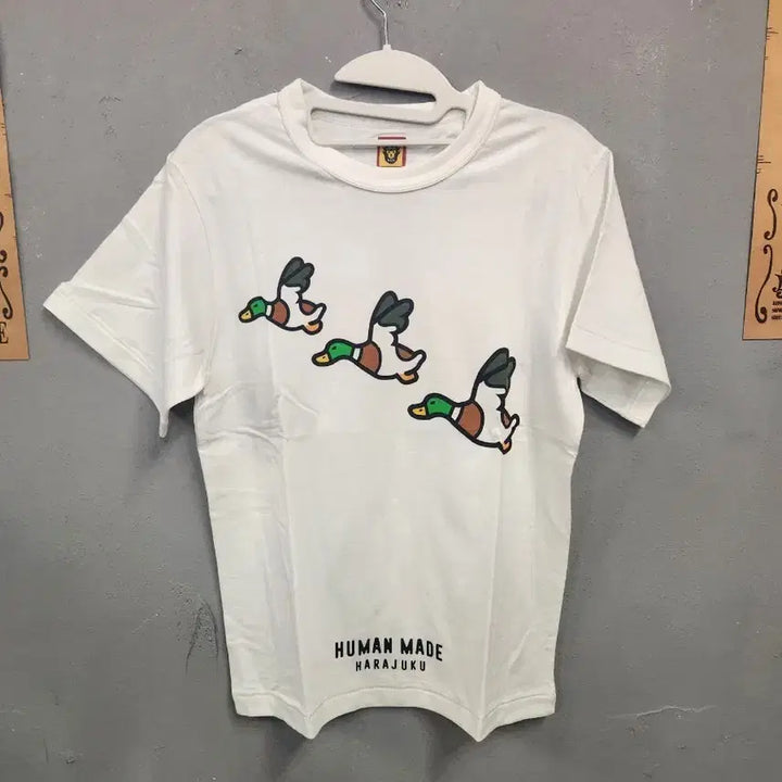[BUNJANG] Human Made Duck Print Short Sleeve T-Shirt / (새상품)휴먼메이드 오리 프린팅 반팔 티셔츠