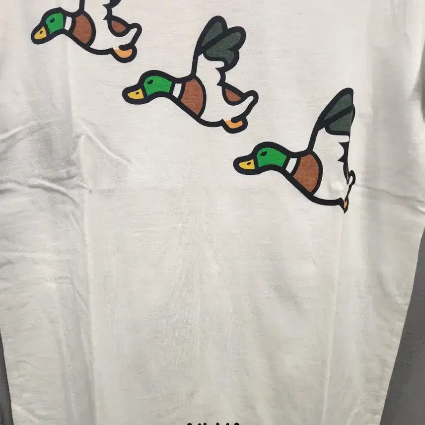[BUNJANG] Human Made Duck Print Short Sleeve T-Shirt / (새상품)휴먼메이드 오리 프린팅 반팔 티셔츠