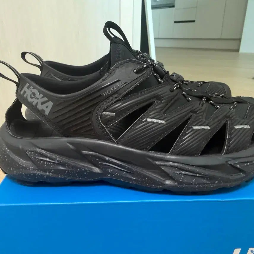 [BUNJANG] Hoka Hopara Black Castle Rock 250 / 호카 호파라1 블랙 캐슬락 250