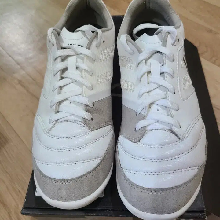 [BUNJANG] Rooz &amp; Soma Axis-VK TF Futsal Shoes / 루즈 이 솜브라 axis-vk tf 풋살화
