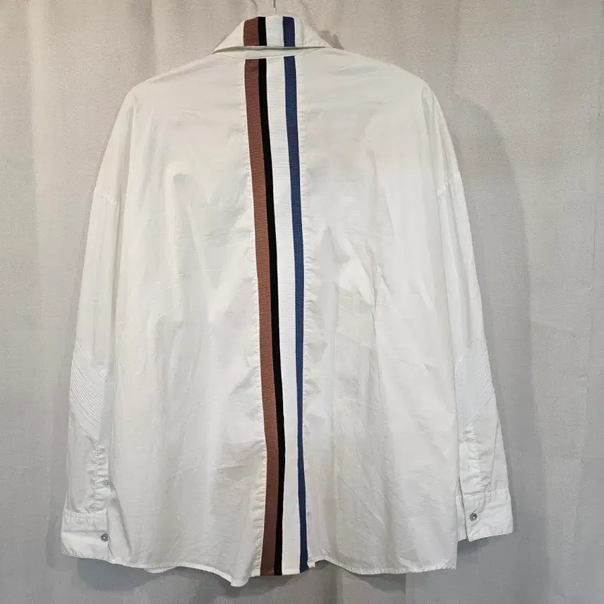 [BUNJANG] SYSTEM homme White Shirt Back Taping Detail / [SYSTEM homme] 시스템 옴므 백 테이핑 디테일 화이트 셔츠
