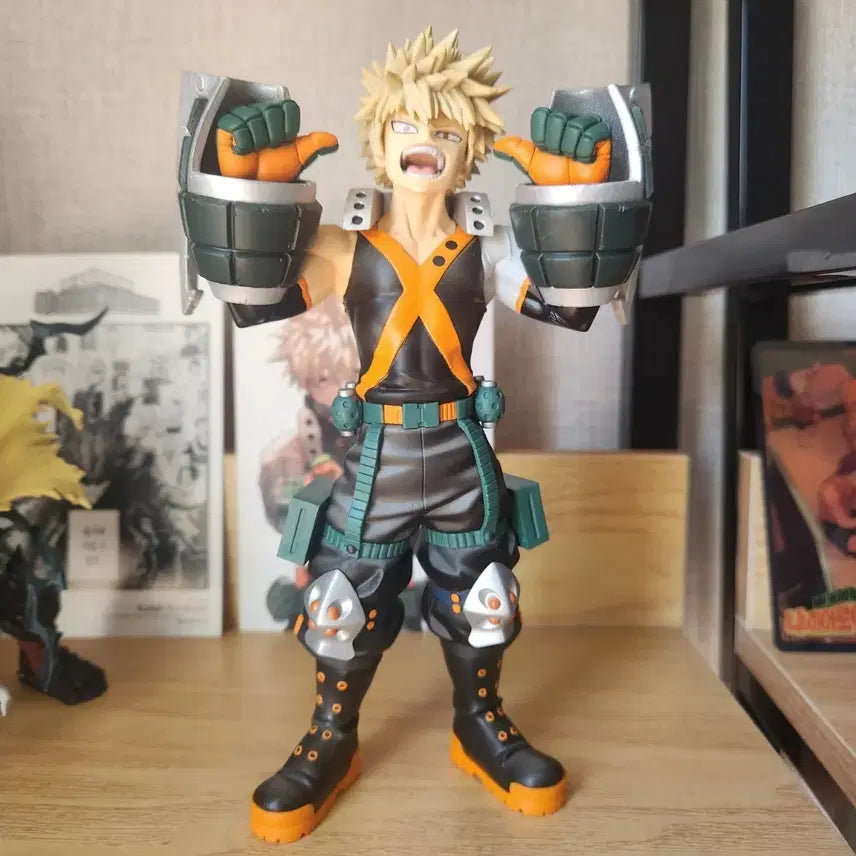 [BUNJANG] Katsuki Bakugo Figure (Box Included) / 바쿠고 카츠키 VS 피규어(박스 O)