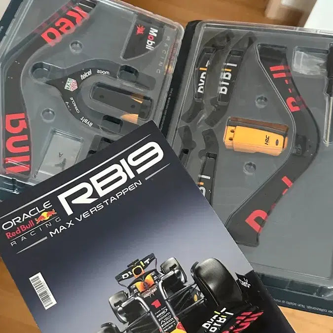 [BUNJANG] Red Bull Formula 1 Assembly Figure Stage 1 &amp; 2 / 레드불 포뮬러1 조립 피규어