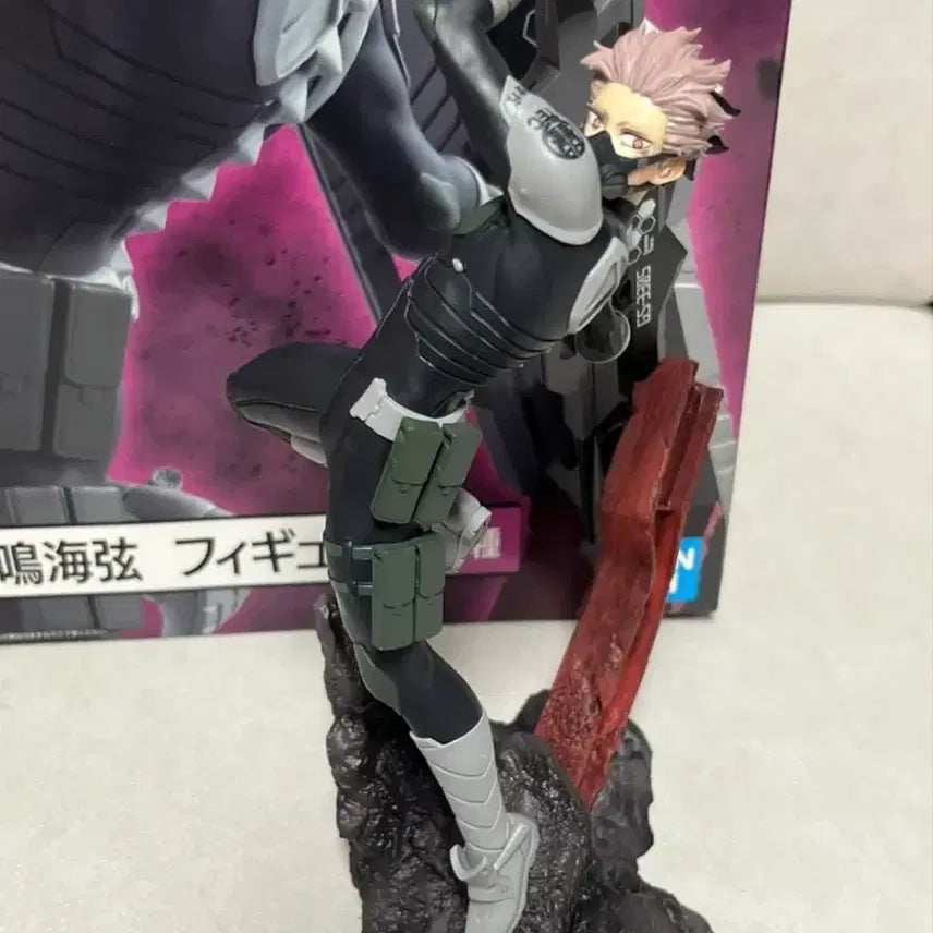 [BUNJANG] Kaiju No. 8 Narumi Gen A Prize Figure (Unsealed) / (개봉)괴수8호 제일복권 A상 나루미겐 피규어