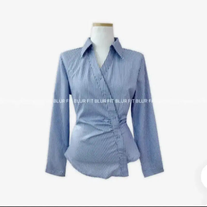 [BUNJANG] Stripe V-Neck Diagonal Button Preppy Look Shirt / 스트라이프 브이넥 사선 단추 프레피룩 셔츠