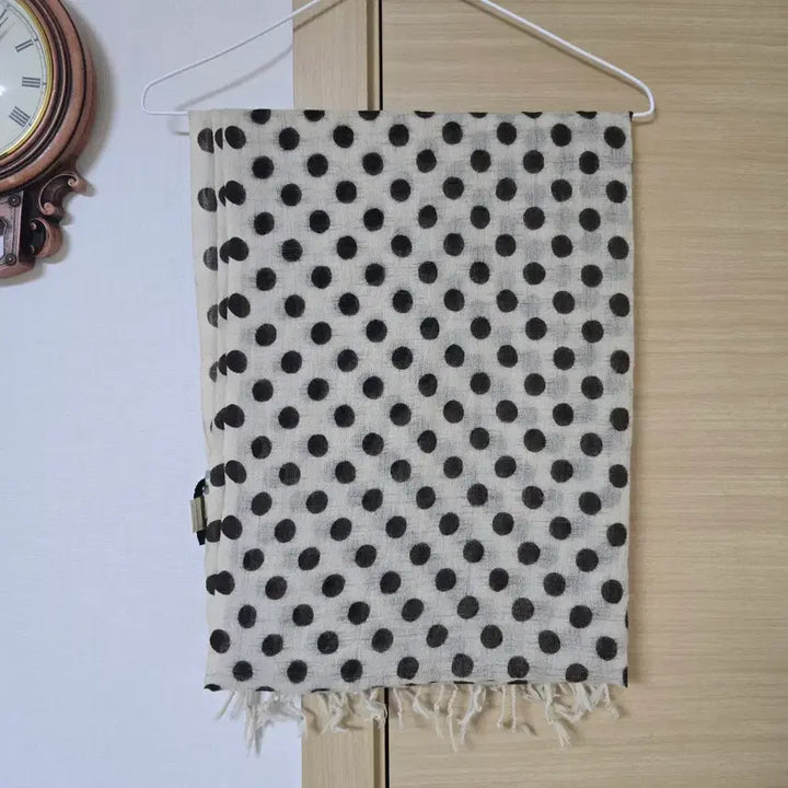 [BUNJANG] GIVY x Glen Prince Wool Dot Floral Scarf / 기비(GIVY) x 글렌프린스 울 도트 플로럴 머플러