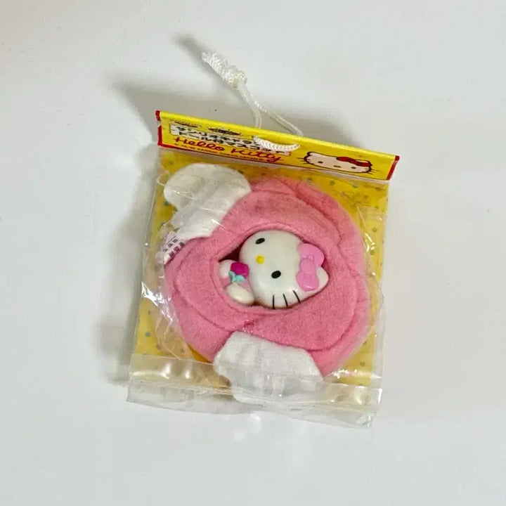 [BUNJANG] Vintage Sanrio Kitty Mascot in Heart / 고전 산리오 하트안에 쏘옥 키티
