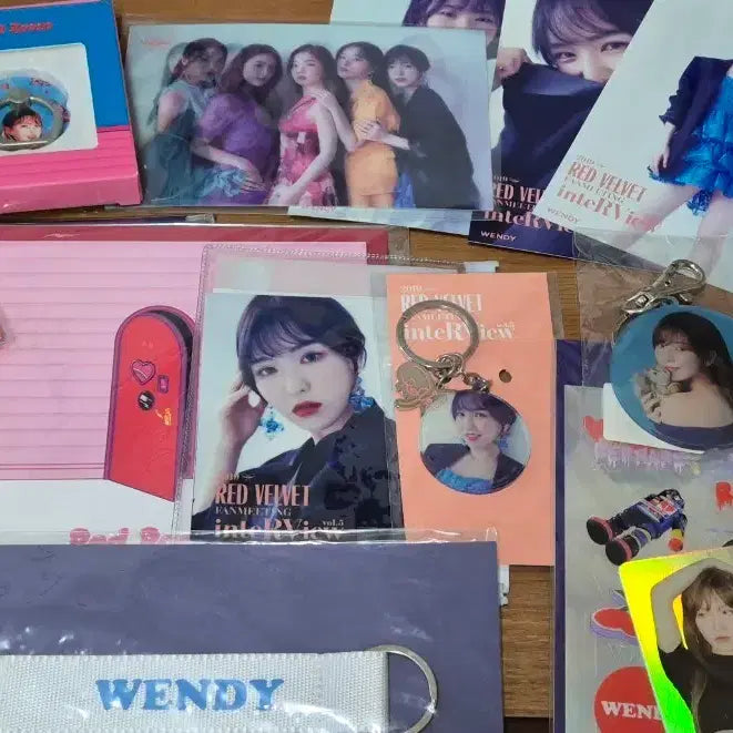 [BUNJANG] Red Velvet Wendy Official Goods Bundle Set / 레드벨벳 웬디 공식굿즈 일괄 양도