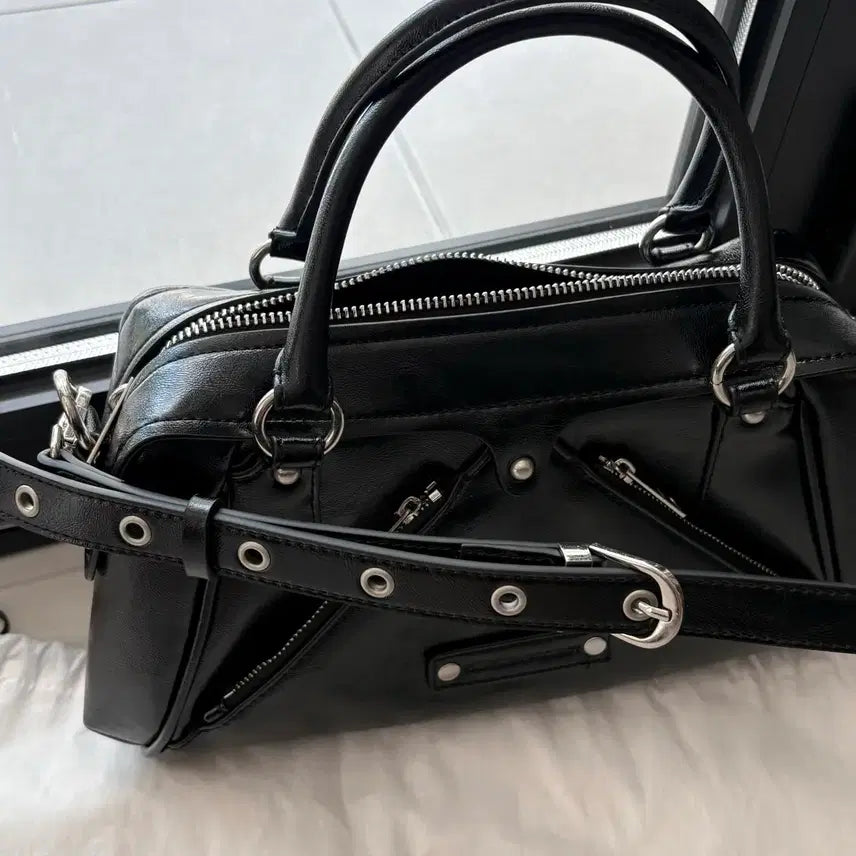 [BUNJANG] Sunburn Project Black Leather Tote Bag Shoulder Bag / 썬번프로젝트 블랙 토트백|레더 토트백|토트백|숄더백|y2k