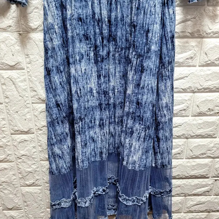 [BUNJANG] Blue Pattern Pleated Long Dress with Frill Detail / 블루 패턴 플리츠 롱 원피스 프릴 포인트