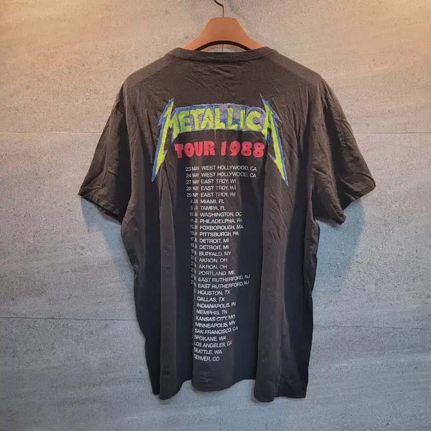 [BUNJANG] Metallica 1988 Tour Commemorative T-Shirt / 메탈리카 1988 투어 기념 반팔티셔츠예요!오피셜굿즈 정품입니다!~^