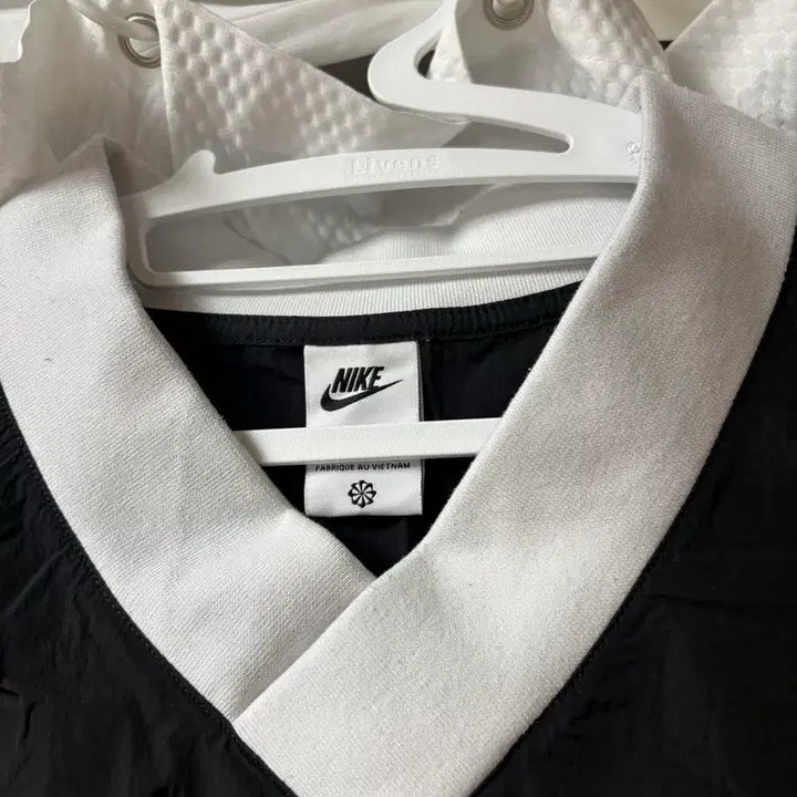 [BUNJANG] Nike Windbreaker T-Shirt / 나이키 티셔츠
