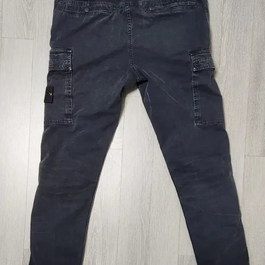 [BUNJANG] Stone Island Garment-Dyed Cargo Pants / 스톤아일랜드 가먼트다잉 카고 팬츠 (바지)