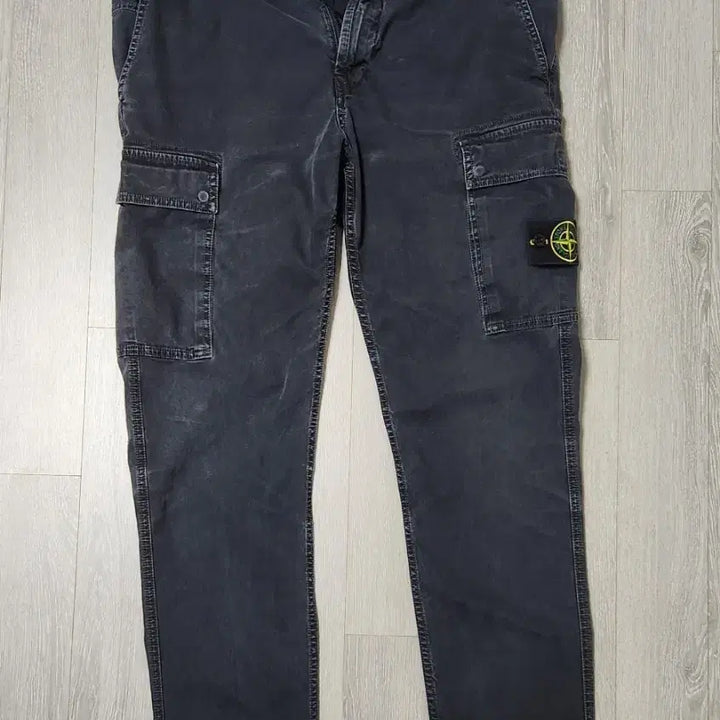 [BUNJANG] Stone Island Garment-Dyed Cargo Pants / 스톤아일랜드 가먼트다잉 카고 팬츠 (바지)