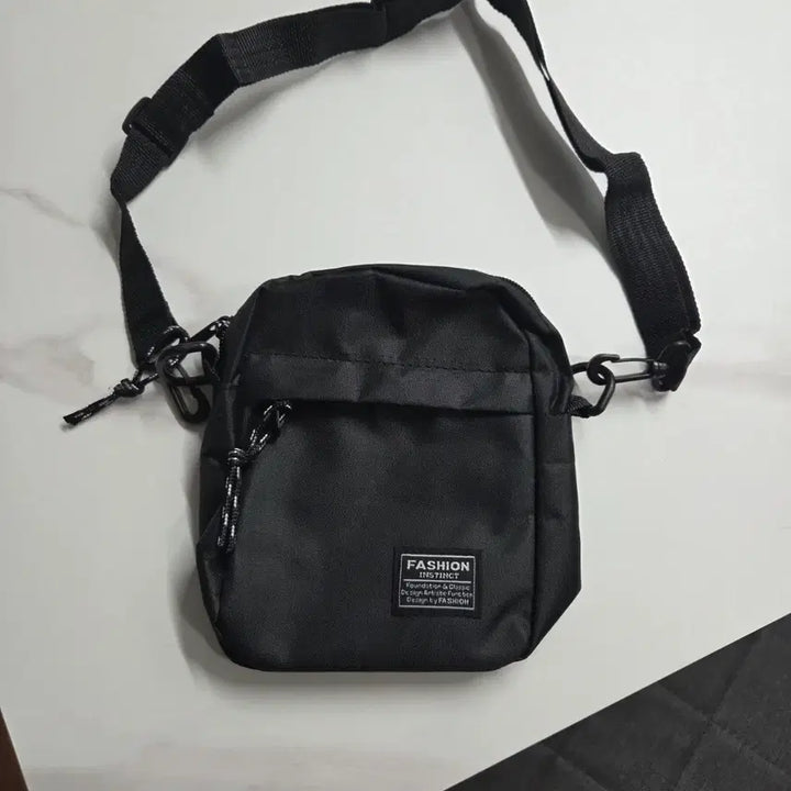 [BUNJANG] Mini Crossbody Bag - Black / 미니 크로스백 공용 새상품