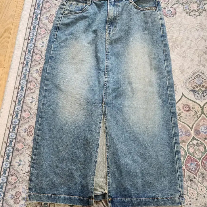 [BUNJANG] Denim Long Skirt with Front Slit / 데님 롱 스커트 앞트임 청치마