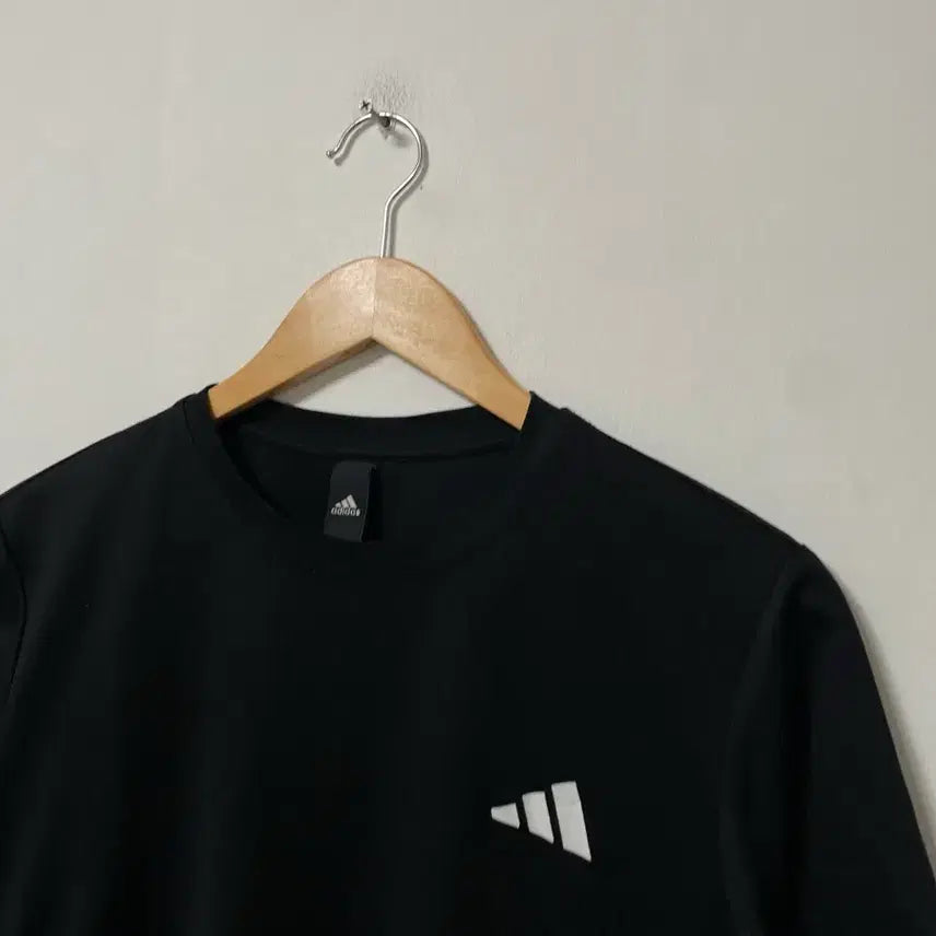 [BUNJANG] Adidas Functional Spandex Short Sleeve T-Shirt / 55-66 아디다스 기능성 스판 반팔티 정품