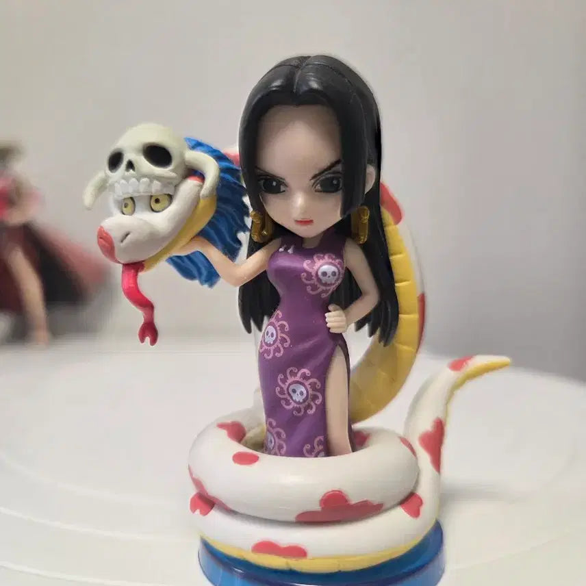 [BUNJANG] One Piece Boa Hancock &amp; Salome WCF Figure (No Box) / 원피스 보아 헨콕+살로메 월콜피규어(노박스)