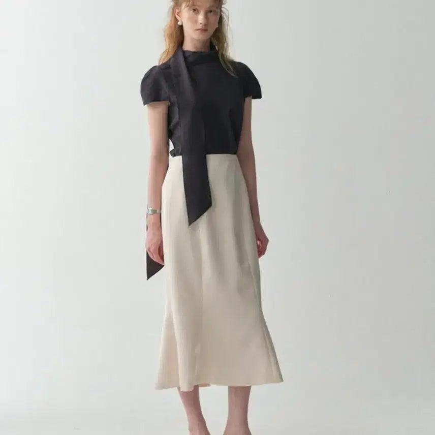 [BUNJANG] Flooum Satin Silky Mermaid Skirt Peach Cream S / 플로움 새틴 머메이드 스커트 피치크림 s