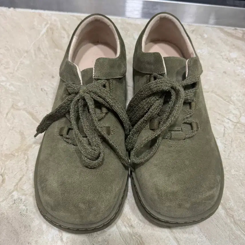 [BUNJANG] Kinch Mistake Project COMO Khaki 255 Sneakers / [255] 킨치 미스테이크프로젝트 COMO 카키
