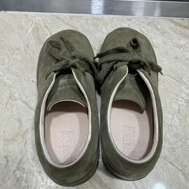 [BUNJANG] Kinch Mistake Project COMO Khaki 255 Sneakers / [255] 킨치 미스테이크프로젝트 COMO 카키
