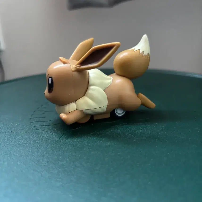 [BUNJANG] Pokemon Run Eevee Pull-Back Car Figure Toy / 포켓몬런 이브이 풀백카 피규어 장난감 포켓몬 가챠