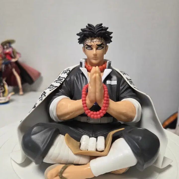 [BUNJANG] Demon Slayer Gyomei Himejima Figure (No Box) / 귀멸의 칼날 히메지마 교메이 피규어(노박스)