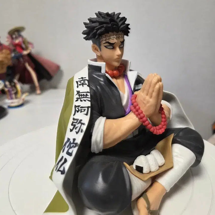 [BUNJANG] Demon Slayer Gyomei Himejima Figure (No Box) / 귀멸의 칼날 히메지마 교메이 피규어(노박스)