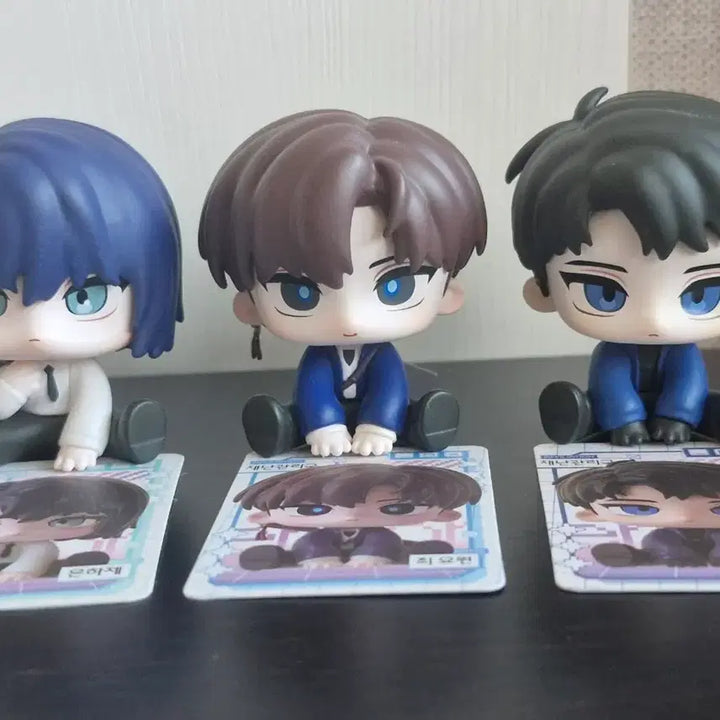 [BUNJANG] Gye-dam Office - Ryujae-kwan &amp; Choi Yo-won Sitting Figure Bundle Set / 괴담출근 괴출 팝업 모두 앉아 피규어 은하제 류재관 최요원 일괄