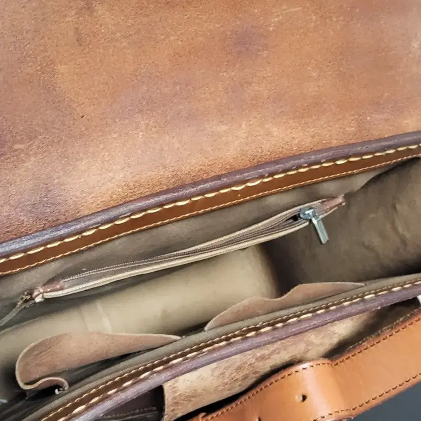 [BUNJANG] Handmade Leather Vintage Crossbody Bag / 프랑스 핸드메이드 / 가죽 / 레더 빈티지 크로스백