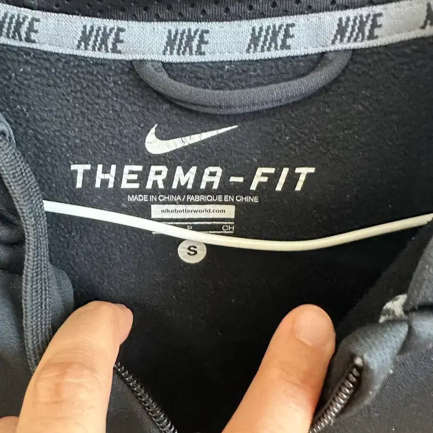 [BUNJANG] Nike Therma-FIT Hoodie Zip-Up Black S / 나이키 써마핏 후드집업 블랙 S 나이키후드 나이키후드집업