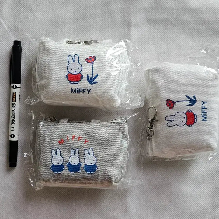 [SOLD OUT] 미피 미니 캔버스 토트 파우치 키링