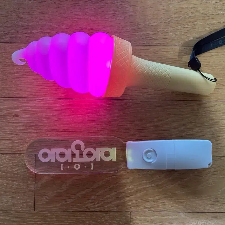 [BUNJANG] I.O.I Concert Fan Light Stick &amp; Slogan Set / 아이오아이(I.O.I) 슬로건, 응원봉