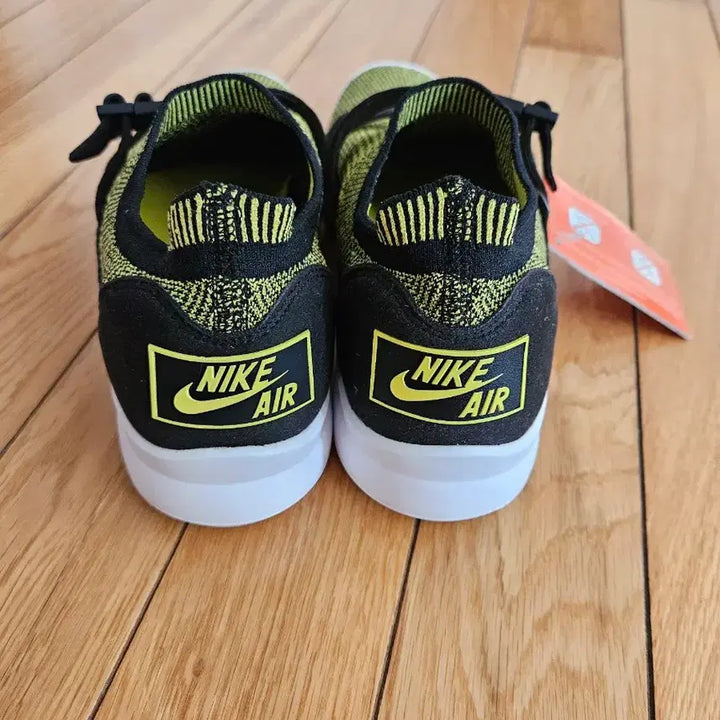 [BUNJANG] Nike Air Rift Slip-On Sneakers / 정품 나이키 슬립온 운동화 스트랩 새상품