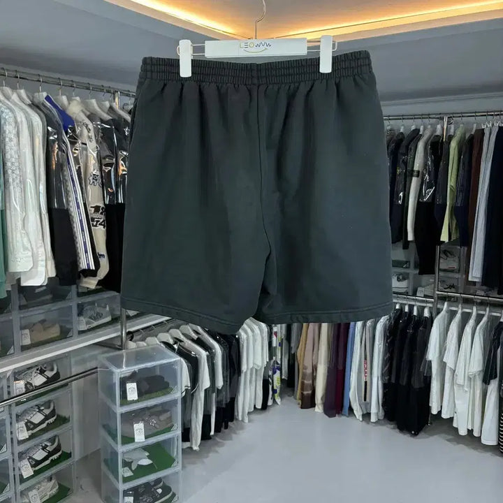 [BUNJANG] Balenciaga Track Sweat Shorts / 발렌시아가 트랙 스웨트 반바지