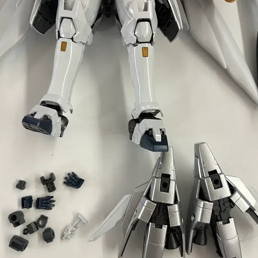 [BUNJANG] MG Tallgeese Flugel EW Special Coating Kit Main - Pre-assembled / 가조립 MG 톨기스 플뤼겔 EW (스페셜 코팅 키트 메인) 판매합니다
