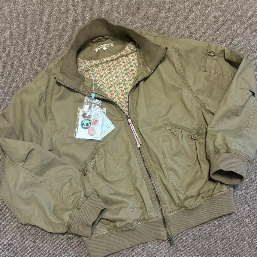 [BUNJANG] Coyseio Dusty Cotton Bomber Jacket (Beige) / 코이세이오 더스티 코튼 봄버 자켓 (베이지/1)