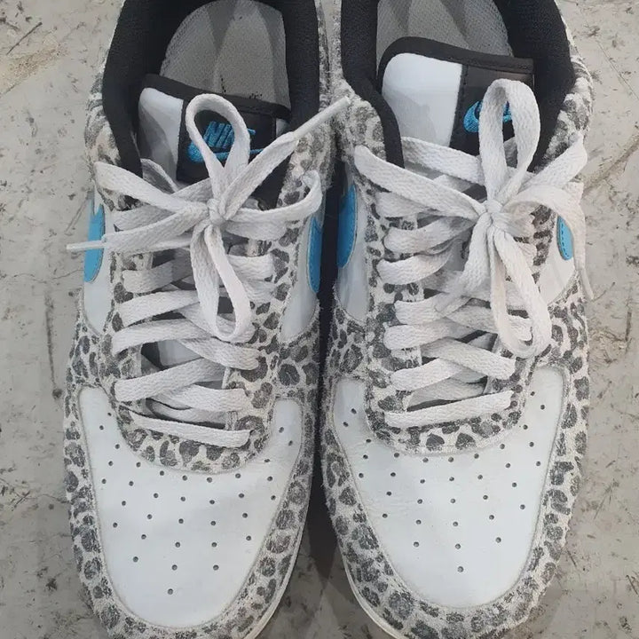 [BUNJANG] Nike Leopard Pattern Sneakers White/Blue / 나이키 운동화 레오파드 패턴 화이트/블루