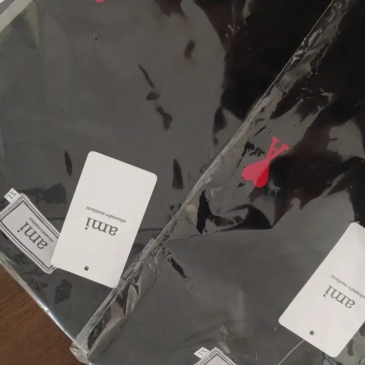 [BUNJANG] AMI Heart Logo Black T-Shirt XL / 아미 하트 로고 블랙 티셔츠 XL