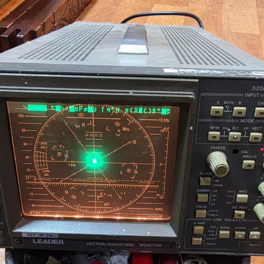 [BUNJANG] Leader 5870 Vector Waveform Monitor / LEADER 5870 벡터 파형 모니터.