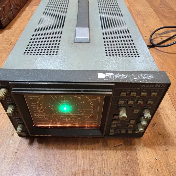 [BUNJANG] Leader 5870 Vector Waveform Monitor / LEADER 5870 벡터 파형 모니터.
