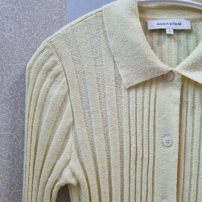 [BUNJANG] Maison Kitsuné Baby Fox Cardigan Lemon (IU Worn) / 메종키츠네 베이비폭스 가디건(아이유 착용) - 오늘만 올려요.