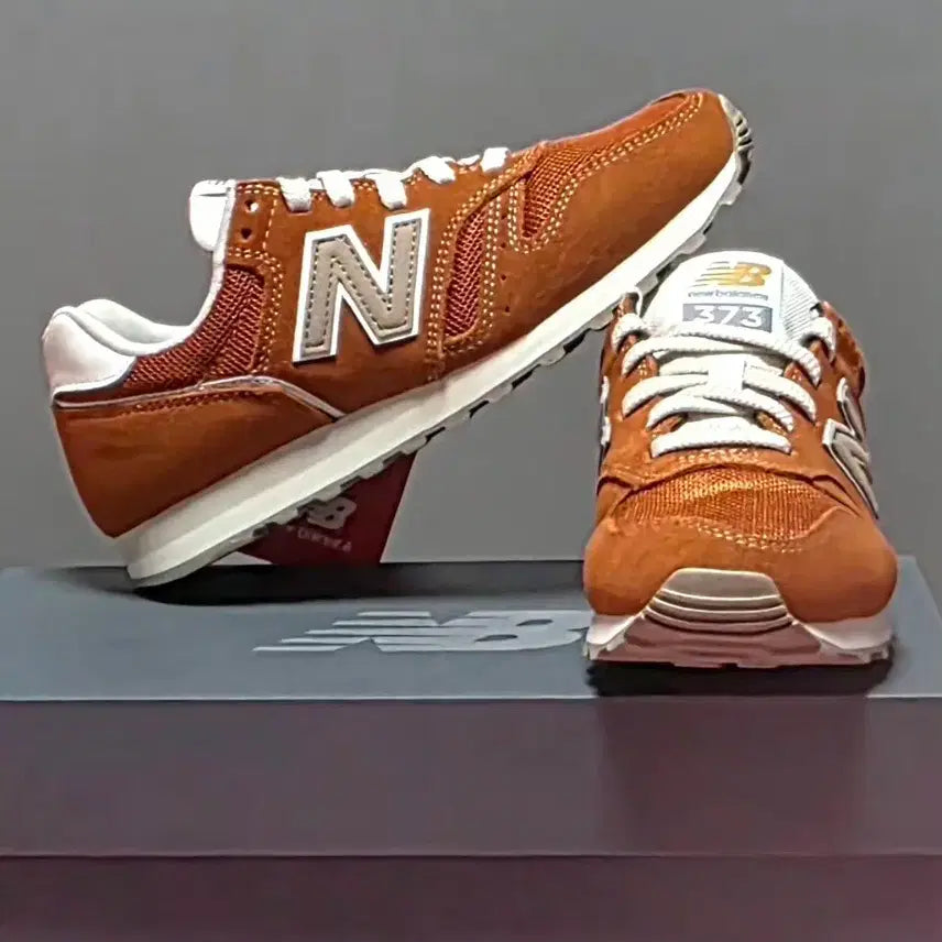 [BUNJANG] New Balance 373 Sneakers Size 230 / 뉴발란스 373 운동화 230 [새상품]