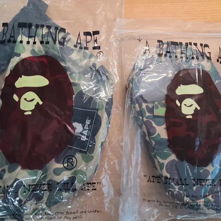 [BUNJANG] Bape 2-Piece Bag Bundle (Unused) / 베이프 Bape 가방 2종(일괄) / 미사용