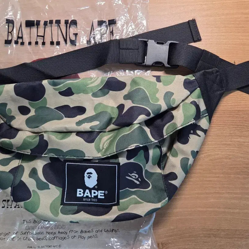 [BUNJANG] Bape 2-Piece Bag Bundle (Unused) / 베이프 Bape 가방 2종(일괄) / 미사용