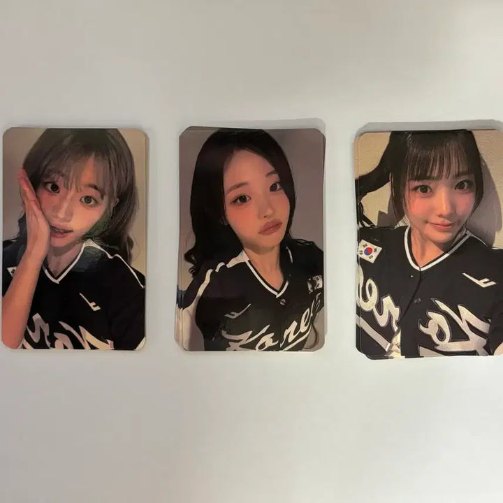 [BUNJANG] QWER Beat Road Baseball Club Photocard / QWER 비트로드 대면 야구부 포토카드 판매합니다