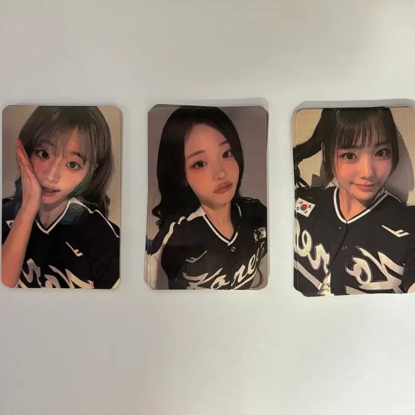 [BUNJANG] QWER Beat Road Baseball Club Photocard / QWER 비트로드 대면 야구부 포토카드 판매합니다